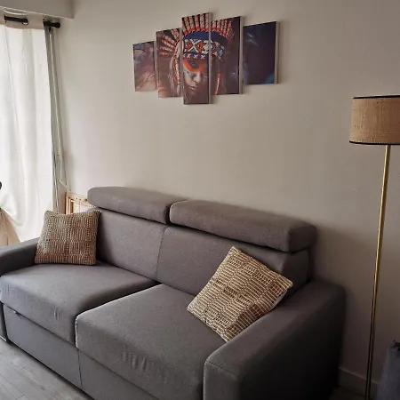 Studio Confortable, Face Mer, Proches Commerces